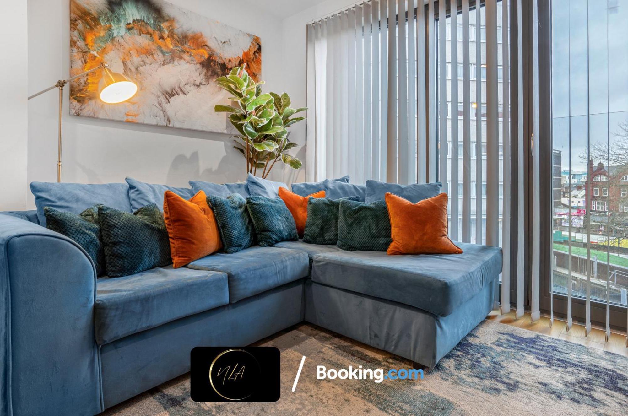 City Centre Apartment With Free Parking, 2 Bathrooms, Netflix And Wifi - Suitable For Contractors And Families - By Noor Luxury Accommodations 버밍엄 외부 사진