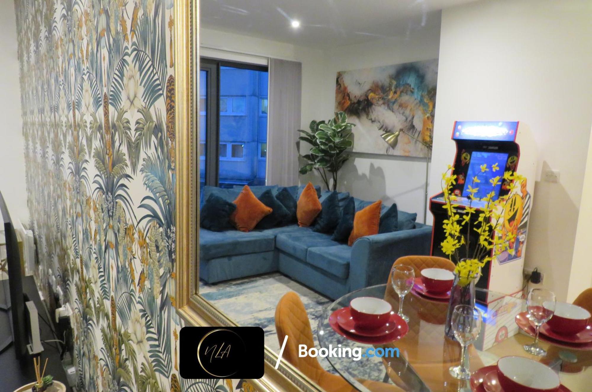 City Centre Apartment With Free Parking, 2 Bathrooms, Netflix And Wifi - Suitable For Contractors And Families - By Noor Luxury Accommodations 버밍엄 외부 사진