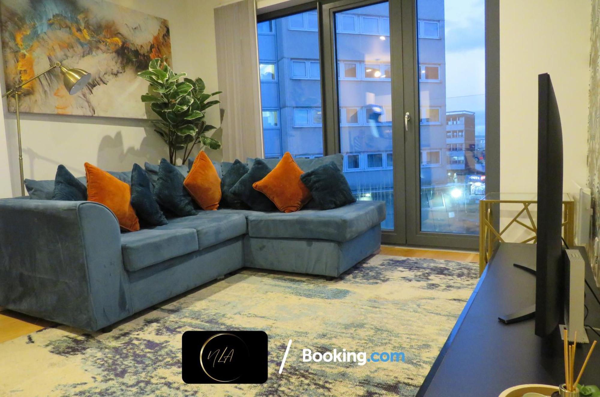 City Centre Apartment With Free Parking, 2 Bathrooms, Netflix And Wifi - Suitable For Contractors And Families - By Noor Luxury Accommodations 버밍엄 외부 사진