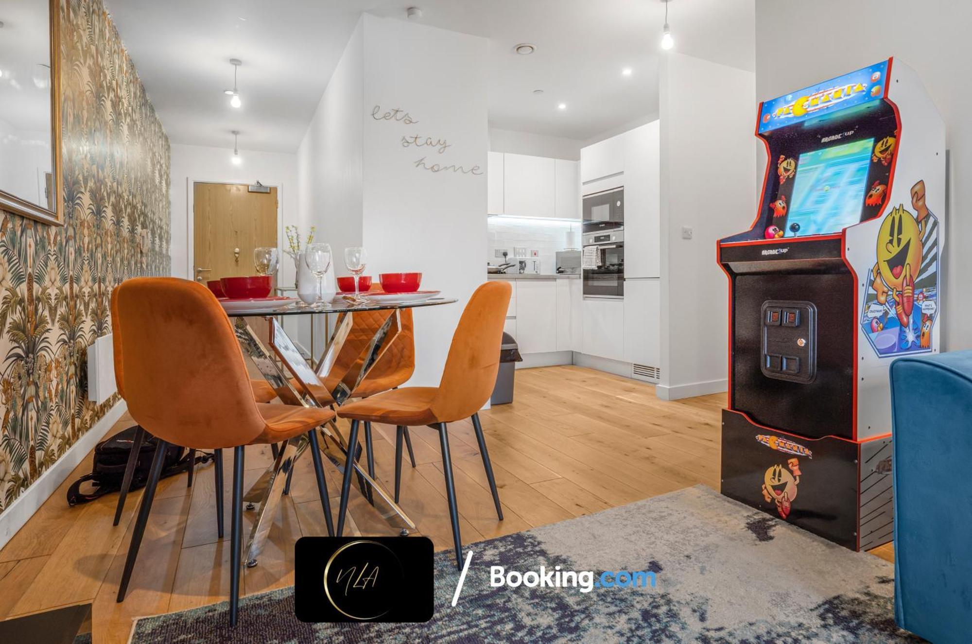 City Centre Apartment With Free Parking, 2 Bathrooms, Netflix And Wifi - Suitable For Contractors And Families - By Noor Luxury Accommodations 버밍엄 외부 사진